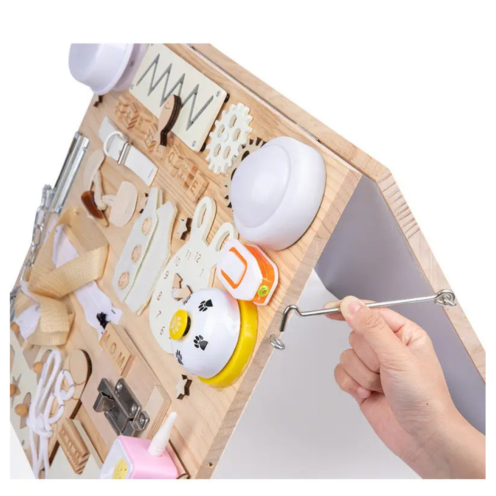 Деревянный бизиборд с магнитной доской и телефоном