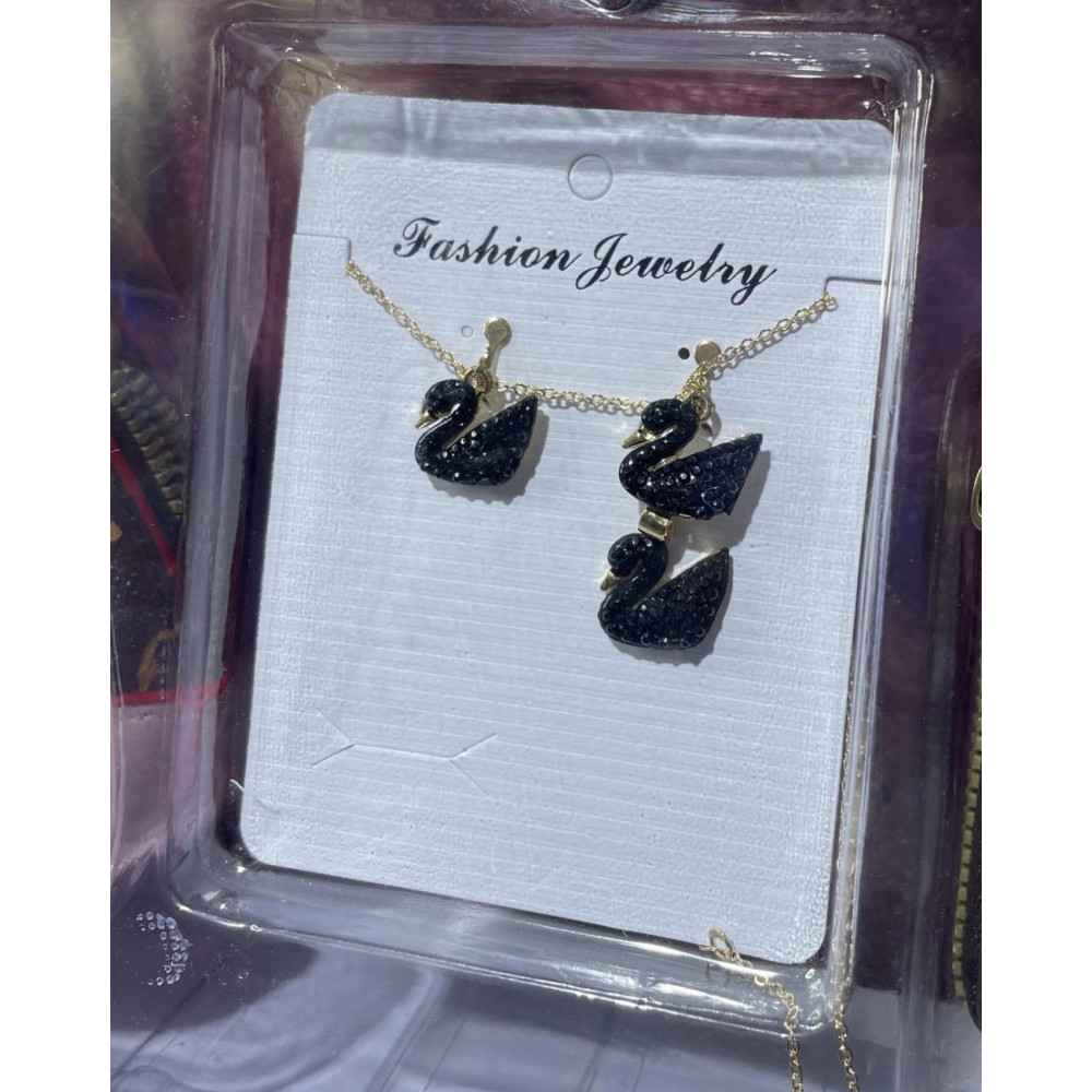 Набор детской косметики с сумочкой, часами и украшениями