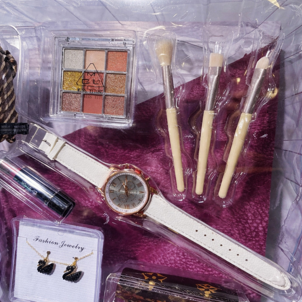 Set de cosmetică pentru copii cu geantă, ceas și bijuterii